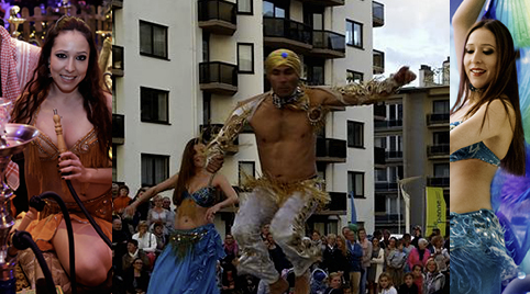 Buikdanseressen en fakir